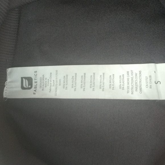 Fabletics cropped leggings. Size S - Picture 4 of 8